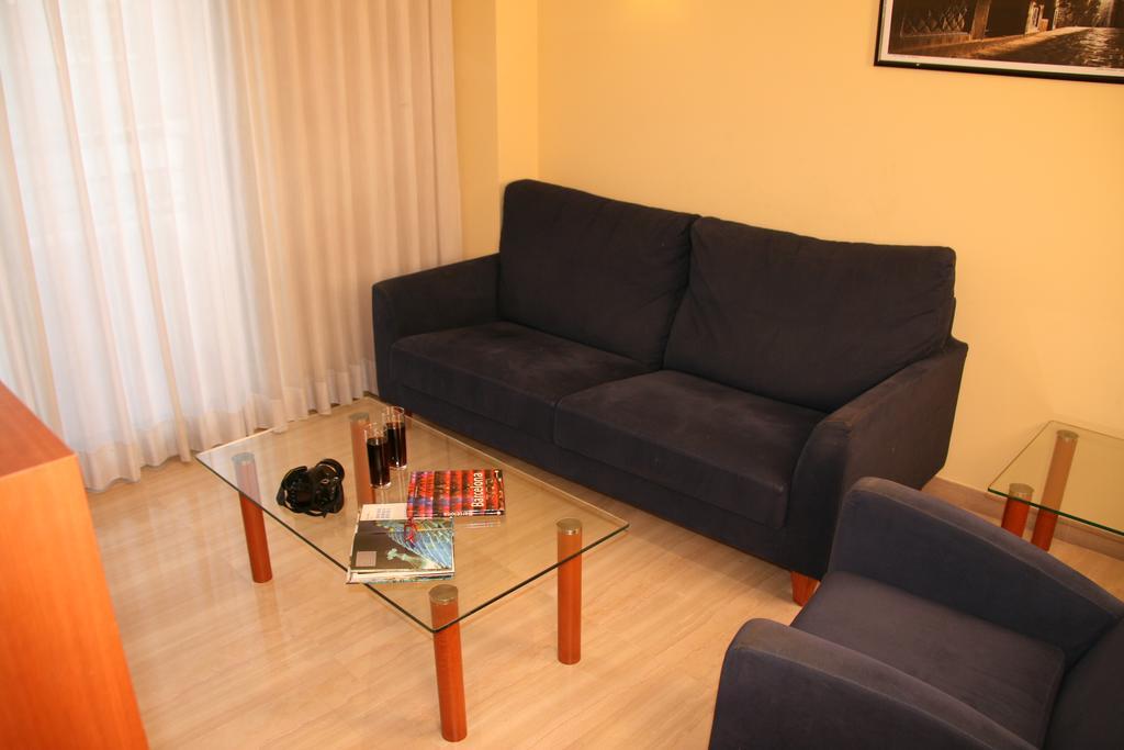 Apartaments Arago565 Barcelona Bagian luar foto